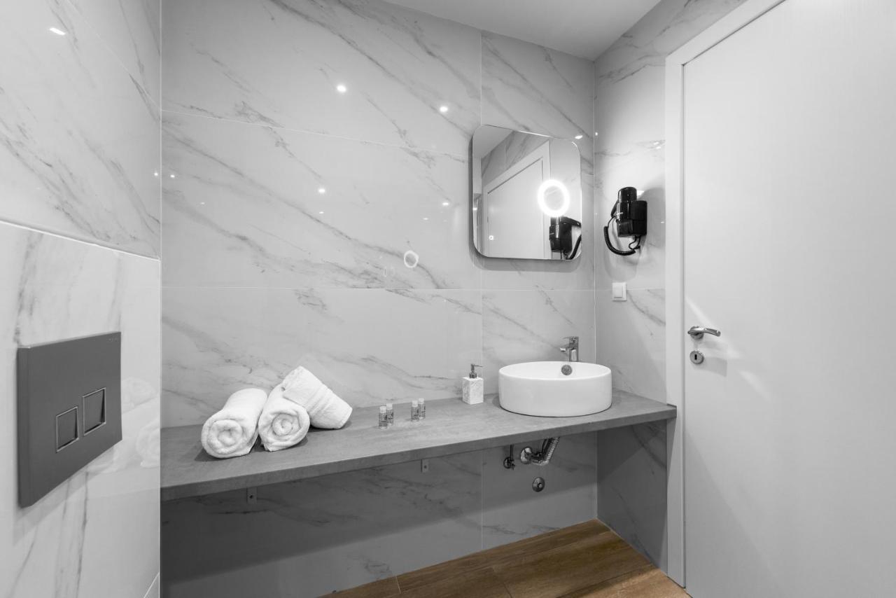 Hermes Suites, Ermou St, Nilie Hospitality Mgmt Солун Екстериор снимка