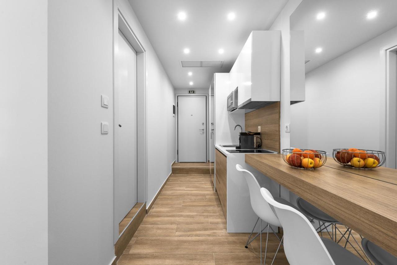 Hermes Suites, Ermou St, Nilie Hospitality Mgmt Солун Екстериор снимка