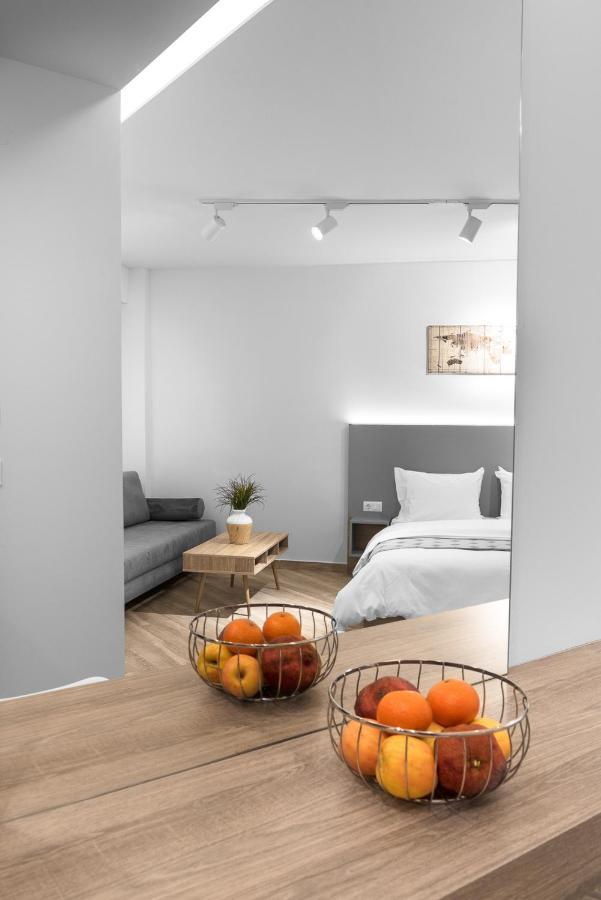 Hermes Suites, Ermou St, Nilie Hospitality Mgmt Солун Екстериор снимка